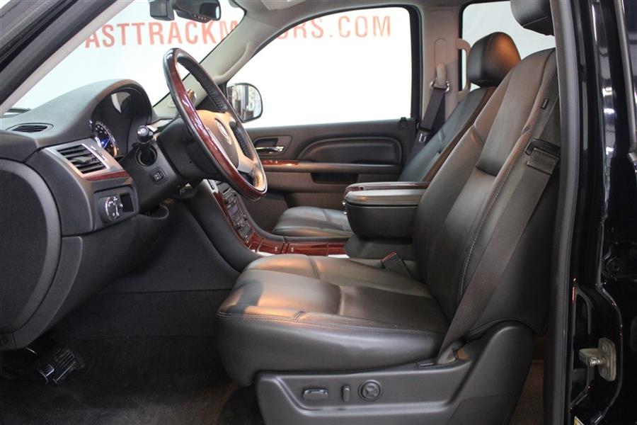 Used Cadillac Escalade LUXURY 2014 | Fast Track Motors. Paterson, New Jersey Used Cadillac Escalade LUXURY 2014 | Fast Track Motors. Paterson, New Jersey