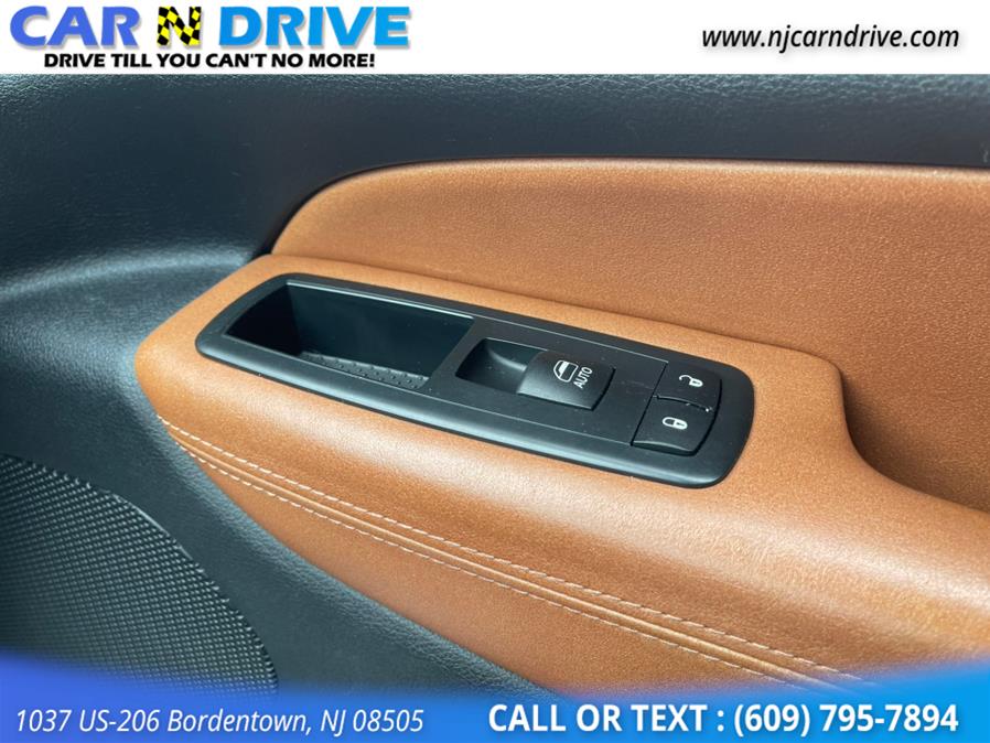 Used Jeep Grand Cherokee Overland 4WD 2011 | Car N Drive. Bordentown, New Jersey Used Jeep Grand Cherokee Overland 4WD 2011 | Car N Drive. Bordentown, New Jersey