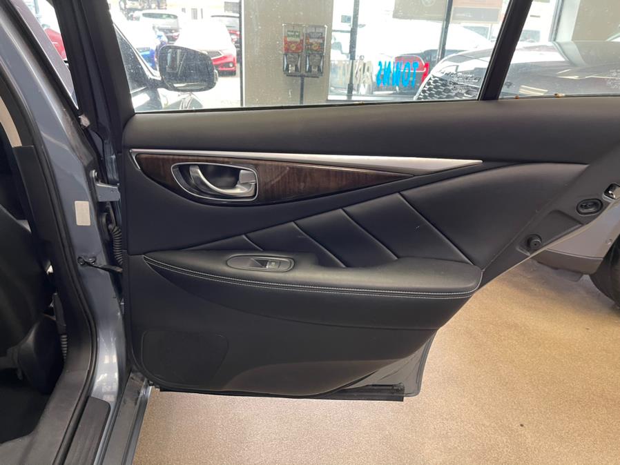 Used INFINITI Q50 3.0t LUXE AWD 2018 | 5 Towns Drive. Inwood, New York Used INFINITI Q50 3.0t LUXE AWD 2018 | 5 Towns Drive. Inwood, New York