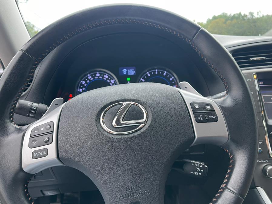 Used Lexus IS 250 4dr Sport Sdn Auto AWD 2013 | Lava Motors 2 Inc. Canton, Connecticut Used Lexus IS 250 4dr Sport Sdn Auto AWD 2013 | Lava Motors 2 Inc. Canton, Connecticut