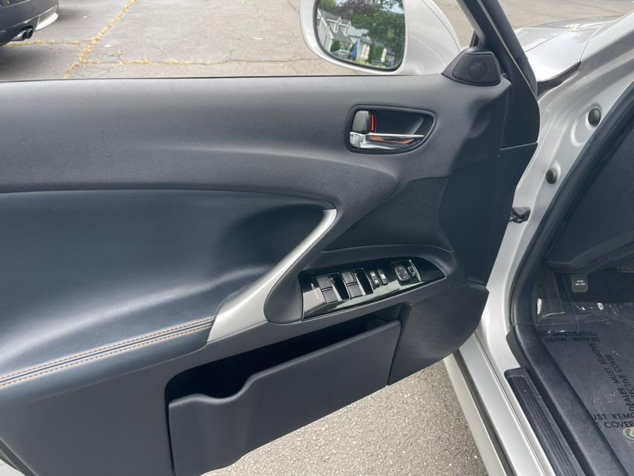 Used Lexus IS 250 4dr Sport Sdn Auto AWD 2013 | Lava Motors 2 Inc. Canton, Connecticut Used Lexus IS 250 4dr Sport Sdn Auto AWD 2013 | Lava Motors 2 Inc. Canton, Connecticut