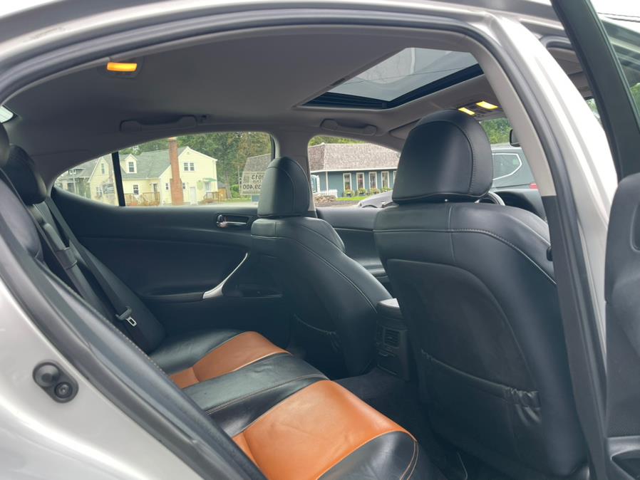 Used Lexus IS 250 4dr Sport Sdn Auto AWD 2013 | Lava Motors 2 Inc. Canton, Connecticut Used Lexus IS 250 4dr Sport Sdn Auto AWD 2013 | Lava Motors 2 Inc. Canton, Connecticut