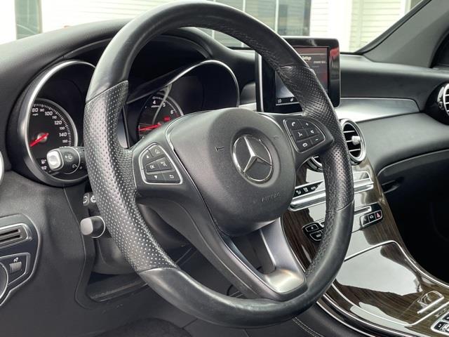 Used Mercedes-benz Glc GLC 300 2018 | Blasius Federal Road. Brookfield, Connecticut Used Mercedes-benz Glc GLC 300 2018 | Blasius Federal Road. Brookfield, Connecticut