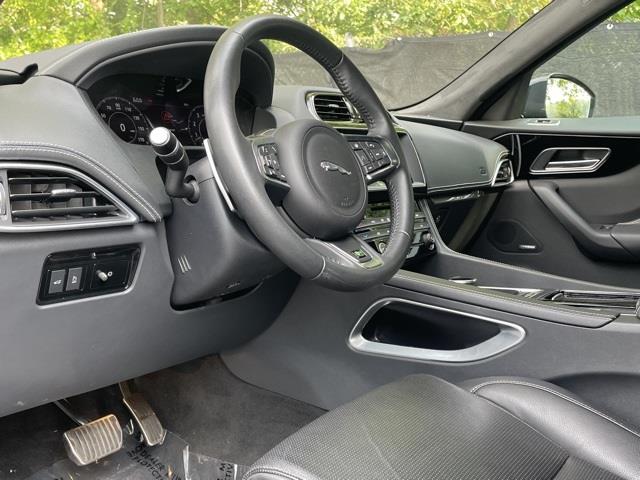 Used Jaguar F-pace 30t R-Sport 2019 | Blasius Federal Road. Brookfield, Connecticut Used Jaguar F-pace 30t R-Sport 2019 | Blasius Federal Road. Brookfield, Connecticut