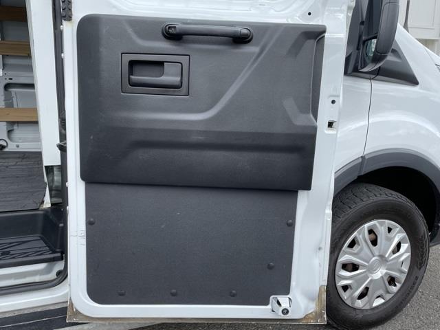 Used Ford Transit-250 Base 2015 | Blasius Federal Road. Brookfield, Connecticut Used Ford Transit-250 Base 2015 | Blasius Federal Road. Brookfield, Connecticut