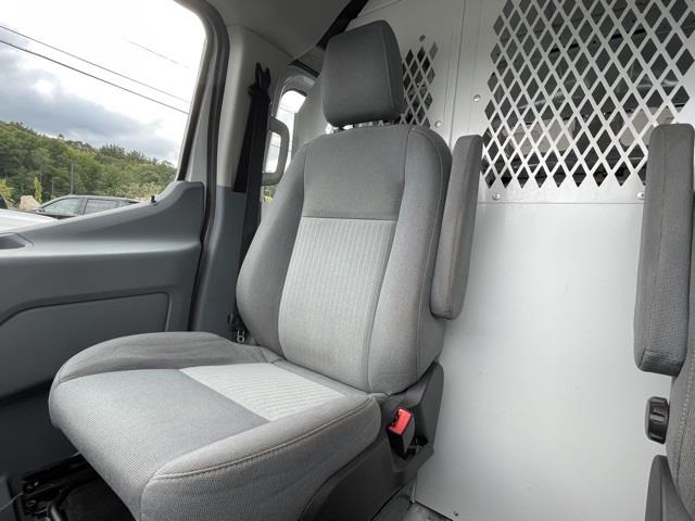 Used Ford Transit-250 Base 2015 | Blasius Federal Road. Brookfield, Connecticut Used Ford Transit-250 Base 2015 | Blasius Federal Road. Brookfield, Connecticut