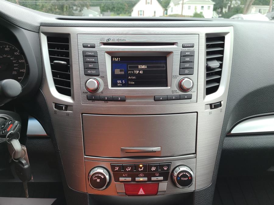 2014 Subaru Outback 4dr Wgn H4 Auto 2.5i Premium, available for sale in Waterbury, Connecticut | National Auto Brokers, Inc.. Waterbury, Connecticut 2014 Subaru Outback 4dr Wgn H4 Auto 2.5i Premium, available for sale in Waterbury, Connecticut | National Auto Brokers, Inc.. Waterbury, Connecticut
