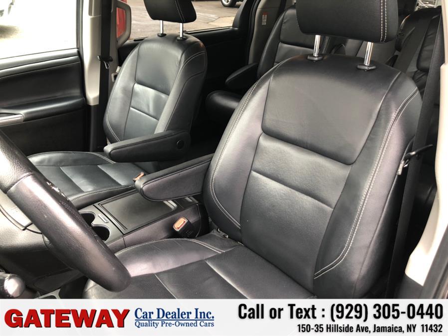 2019 Toyota Sienna SE FWD 8-Passenger (Natl), available for sale in Jamaica, New York | Gateway Car Dealer Inc. Jamaica, New York 2019 Toyota Sienna SE FWD 8-Passenger (Natl), available for sale in Jamaica, New York | Gateway Car Dealer Inc. Jamaica, New York