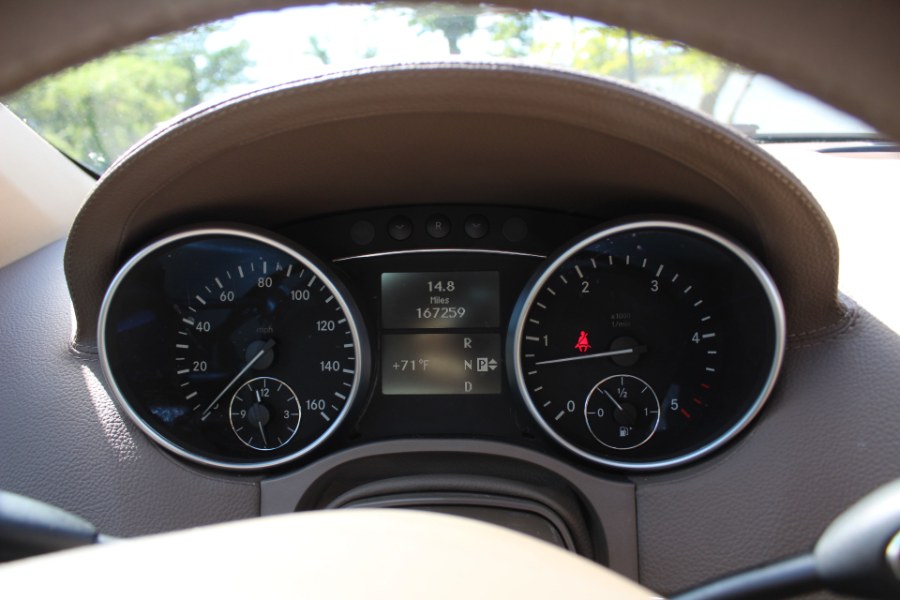 2009 Mercedes-Benz GL-Class 4MATIC 4dr 3.0L BlueTEC, available for sale in Great Neck, New York | Great Neck Car Buyers & Sellers. Great Neck, New York 2009 Mercedes-Benz GL-Class 4MATIC 4dr 3.0L BlueTEC, available for sale in Great Neck, New York | Great Neck Car Buyers & Sellers. Great Neck, New York