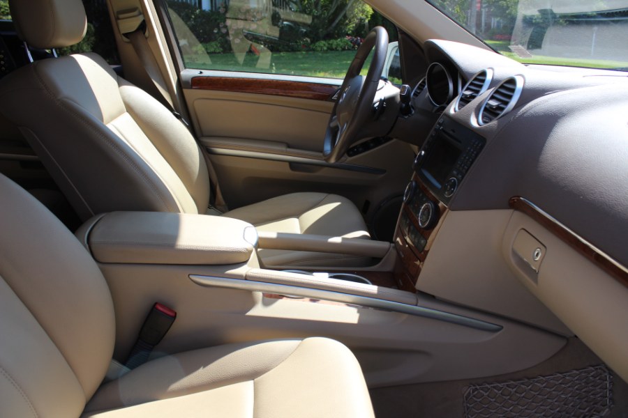 2009 Mercedes-Benz GL-Class 4MATIC 4dr 3.0L BlueTEC, available for sale in Great Neck, New York | Great Neck Car Buyers & Sellers. Great Neck, New York 2009 Mercedes-Benz GL-Class 4MATIC 4dr 3.0L BlueTEC, available for sale in Great Neck, New York | Great Neck Car Buyers & Sellers. Great Neck, New York
