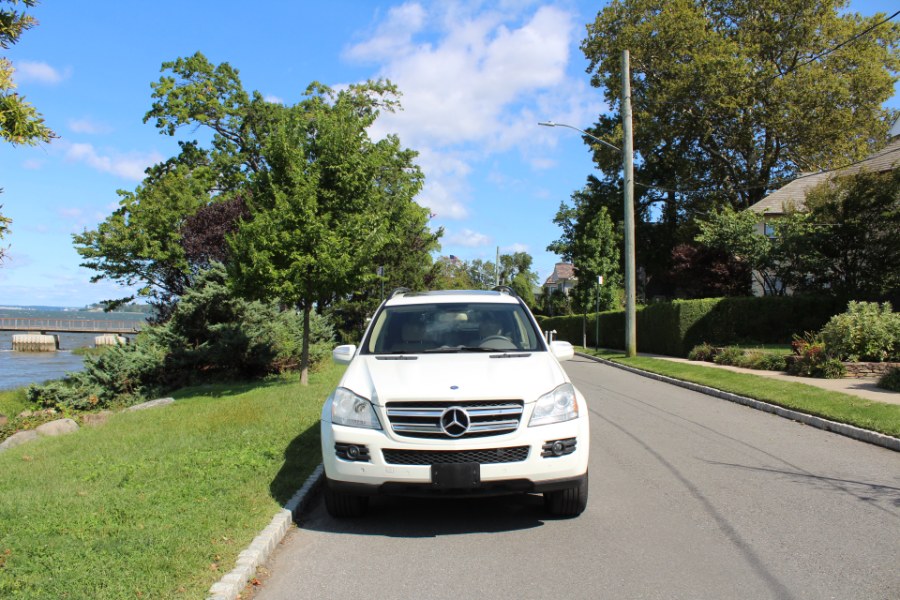 2009 Mercedes-Benz GL-Class 4MATIC 4dr 3.0L BlueTEC, available for sale in Great Neck, New York | Great Neck Car Buyers & Sellers. Great Neck, New York 2009 Mercedes-Benz GL-Class 4MATIC 4dr 3.0L BlueTEC, available for sale in Great Neck, New York | Great Neck Car Buyers & Sellers. Great Neck, New York