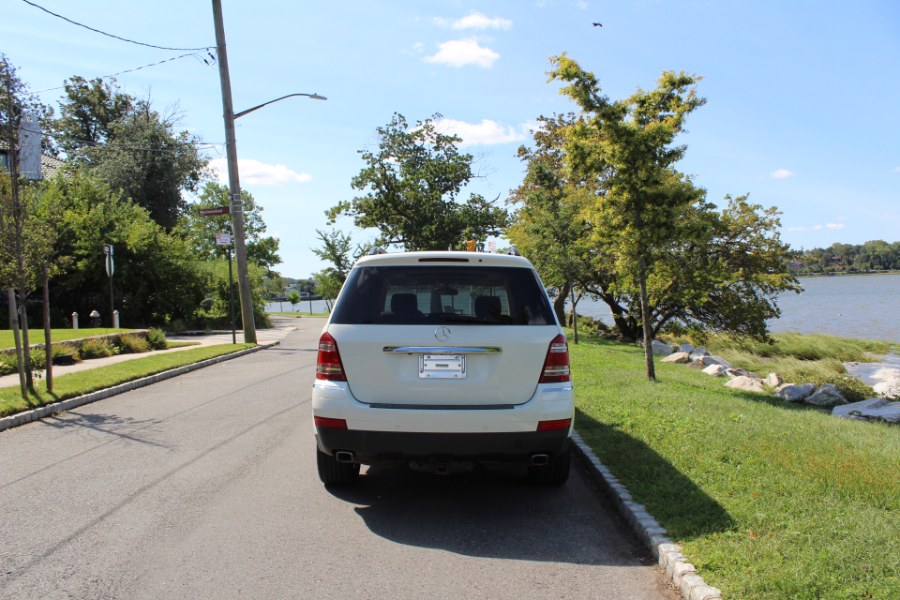 2009 Mercedes-Benz GL-Class 4MATIC 4dr 3.0L BlueTEC, available for sale in Great Neck, New York | Great Neck Car Buyers & Sellers. Great Neck, New York 2009 Mercedes-Benz GL-Class 4MATIC 4dr 3.0L BlueTEC, available for sale in Great Neck, New York | Great Neck Car Buyers & Sellers. Great Neck, New York