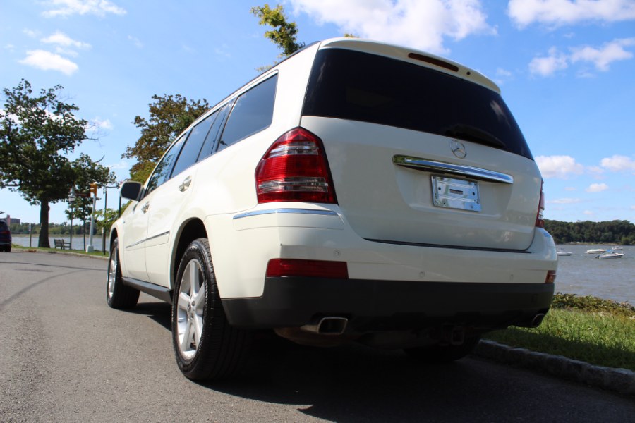 2009 Mercedes-Benz GL-Class 4MATIC 4dr 3.0L BlueTEC, available for sale in Great Neck, New York | Great Neck Car Buyers & Sellers. Great Neck, New York 2009 Mercedes-Benz GL-Class 4MATIC 4dr 3.0L BlueTEC, available for sale in Great Neck, New York | Great Neck Car Buyers & Sellers. Great Neck, New York