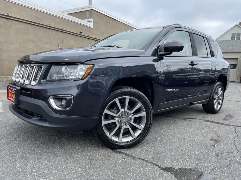 Used Jeep Compass 4WD 4dr Latitude 2016 | Union Street Auto Sales. West Springfield, Massachusetts Used Jeep Compass 4WD 4dr Latitude 2016 | Union Street Auto Sales. West Springfield, Massachusetts