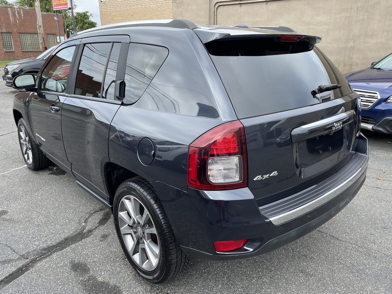 Used Jeep Compass 4WD 4dr Latitude 2016 | Union Street Auto Sales. West Springfield, Massachusetts Used Jeep Compass 4WD 4dr Latitude 2016 | Union Street Auto Sales. West Springfield, Massachusetts