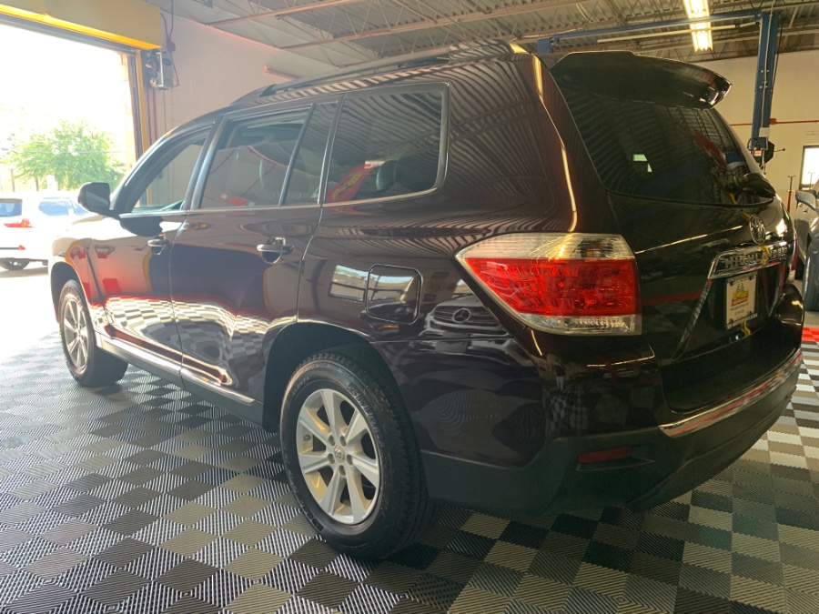 2012 Toyota Highlander 4WD 4dr V6 (Natl), available for sale in West Babylon , New York | MP Motors Inc. West Babylon , New York 2012 Toyota Highlander 4WD 4dr V6 (Natl), available for sale in West Babylon , New York | MP Motors Inc. West Babylon , New York