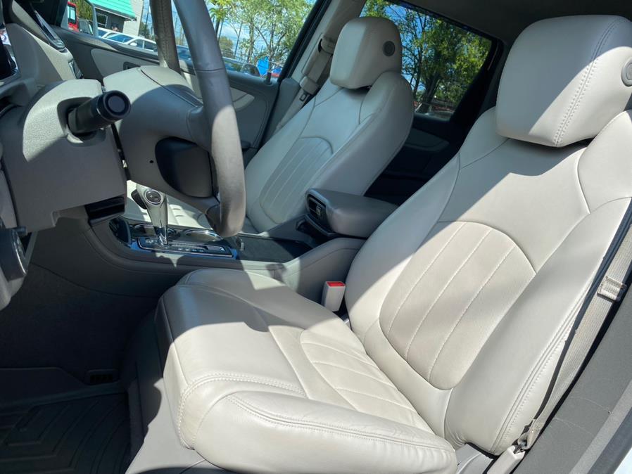 Used Chevrolet Traverse AWD 4dr LTZ 2016 | European Auto Expo. Lodi, New Jersey Used Chevrolet Traverse AWD 4dr LTZ 2016 | European Auto Expo. Lodi, New Jersey
