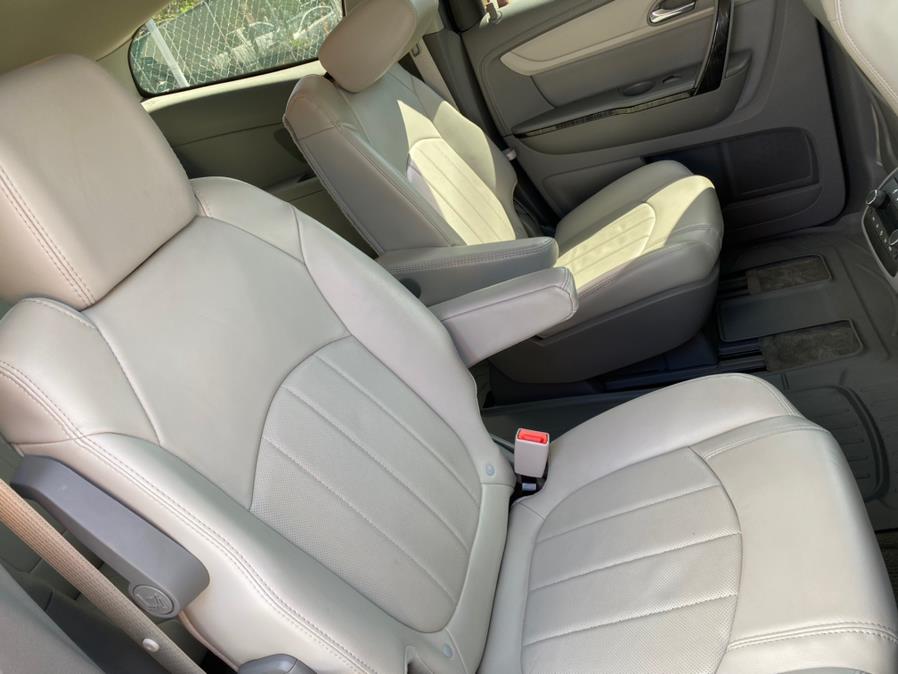 Used Chevrolet Traverse AWD 4dr LTZ 2016 | European Auto Expo. Lodi, New Jersey Used Chevrolet Traverse AWD 4dr LTZ 2016 | European Auto Expo. Lodi, New Jersey