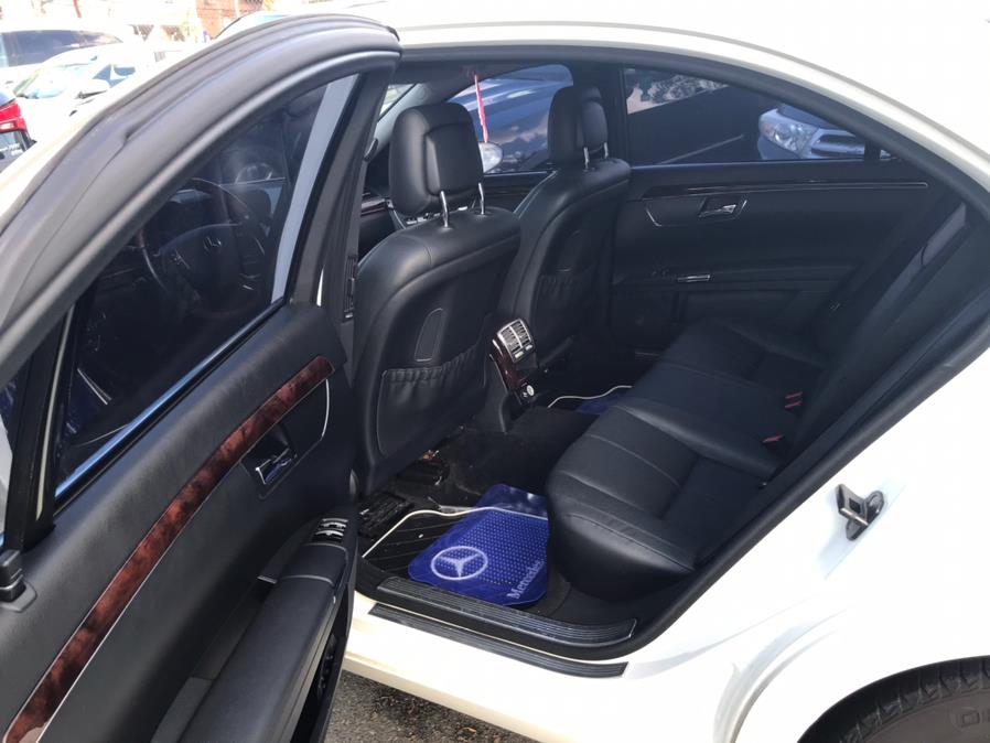 2009 Mercedes-Benz S-Class 4dr Sdn 5.5L V8 4MATIC, available for sale in Jersey City, New Jersey | Car Valley Group. Jersey City, New Jersey 2009 Mercedes-Benz S-Class 4dr Sdn 5.5L V8 4MATIC, available for sale in Jersey City, New Jersey | Car Valley Group. Jersey City, New Jersey