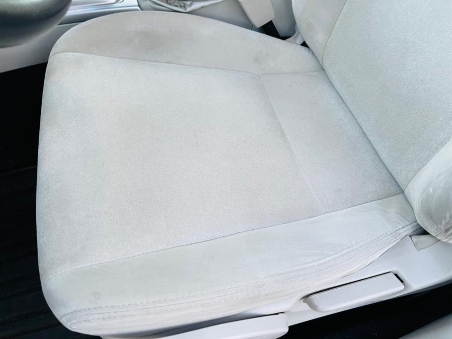 Used Subaru Impreza Wagon 5dr Auto i Premium 2010 | Supreme Automotive. New Britain, Connecticut Used Subaru Impreza Wagon 5dr Auto i Premium 2010 | Supreme Automotive. New Britain, Connecticut