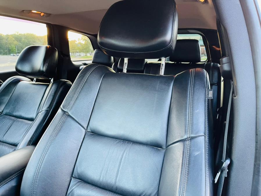 Used Jeep Grand Cherokee 4WD 4dr Laredo 2011 | Supreme Automotive. New Britain, Connecticut Used Jeep Grand Cherokee 4WD 4dr Laredo 2011 | Supreme Automotive. New Britain, Connecticut