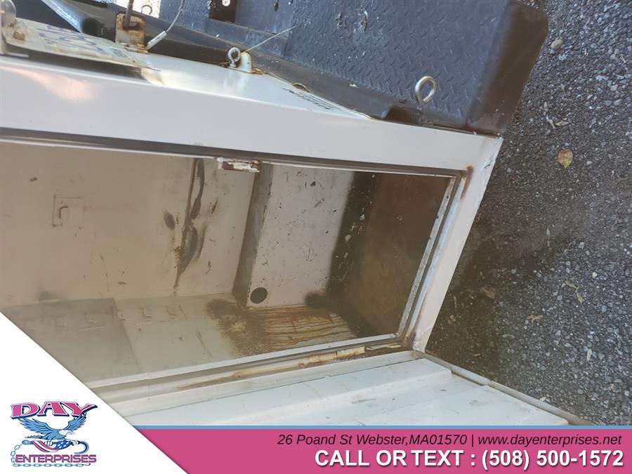 2008 Ford Super Duty F-350 SRW 4WD Reg Cab 137" XL, available for sale in Webster, Massachusetts | Day Enterprises. Webster, Massachusetts 2008 Ford Super Duty F-350 SRW 4WD Reg Cab 137" XL, available for sale in Webster, Massachusetts | Day Enterprises. Webster, Massachusetts