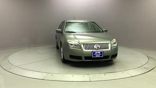 Used Mercury Milan 4dr Sdn I4 FWD 2008 | J&M Automotive Sls&Svc LLC. Naugatuck, Connecticut Used Mercury Milan 4dr Sdn I4 FWD 2008 | J&M Automotive Sls&Svc LLC. Naugatuck, Connecticut