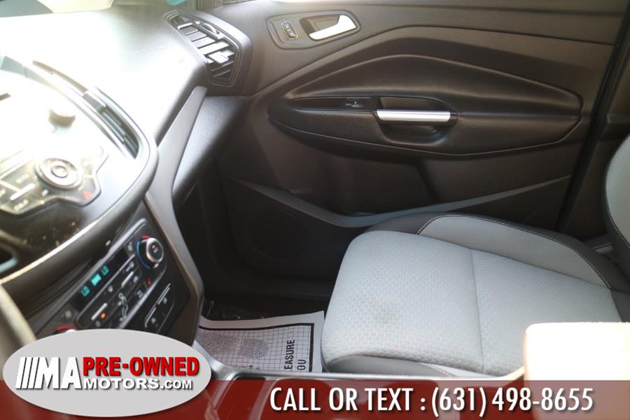 2017 Ford Escape SE 4WD, available for sale in Huntington Station, New York | M & A Motors. Huntington Station, New York 2017 Ford Escape SE 4WD, available for sale in Huntington Station, New York | M & A Motors. Huntington Station, New York