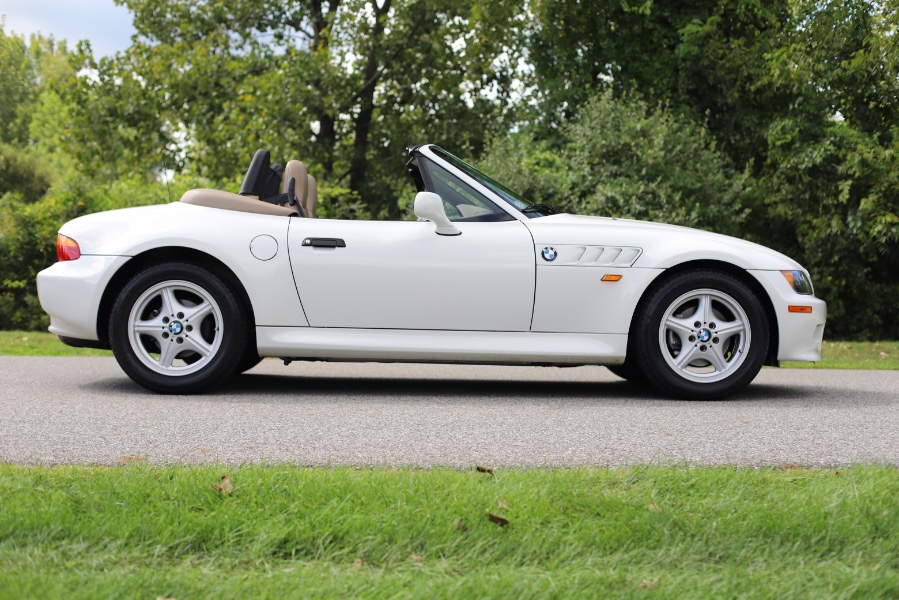 1999 BMW Z3 Z3 2dr Roadster 2.5L, available for sale in North Salem, New York | Meccanic Shop North Inc. North Salem, New York 1999 BMW Z3 Z3 2dr Roadster 2.5L, available for sale in North Salem, New York | Meccanic Shop North Inc. North Salem, New York