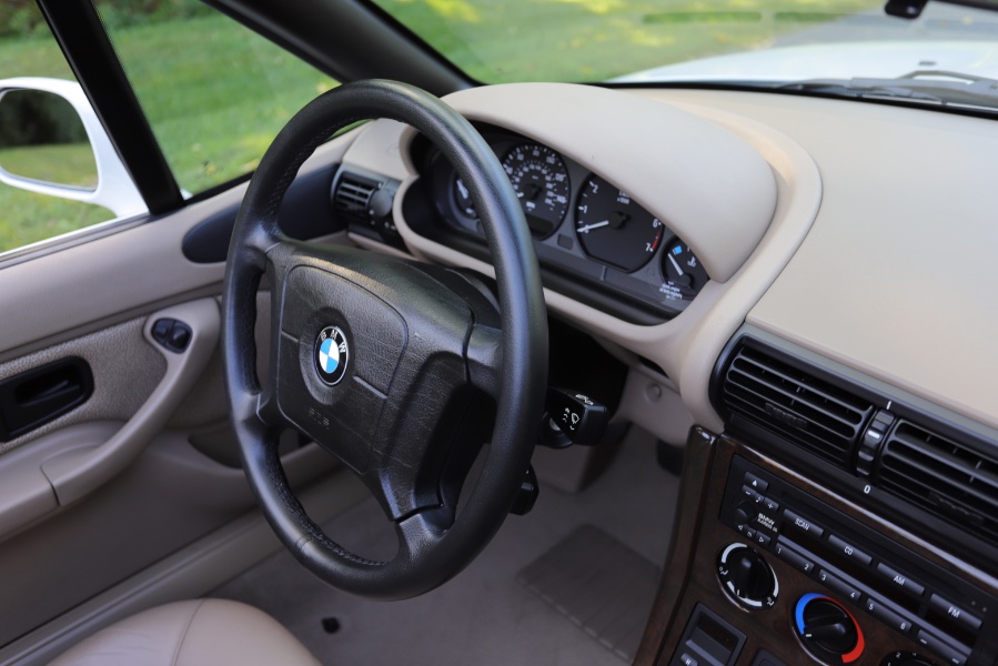 1999 BMW Z3 Z3 2dr Roadster 2.5L, available for sale in North Salem, New York | Meccanic Shop North Inc. North Salem, New York 1999 BMW Z3 Z3 2dr Roadster 2.5L, available for sale in North Salem, New York | Meccanic Shop North Inc. North Salem, New York