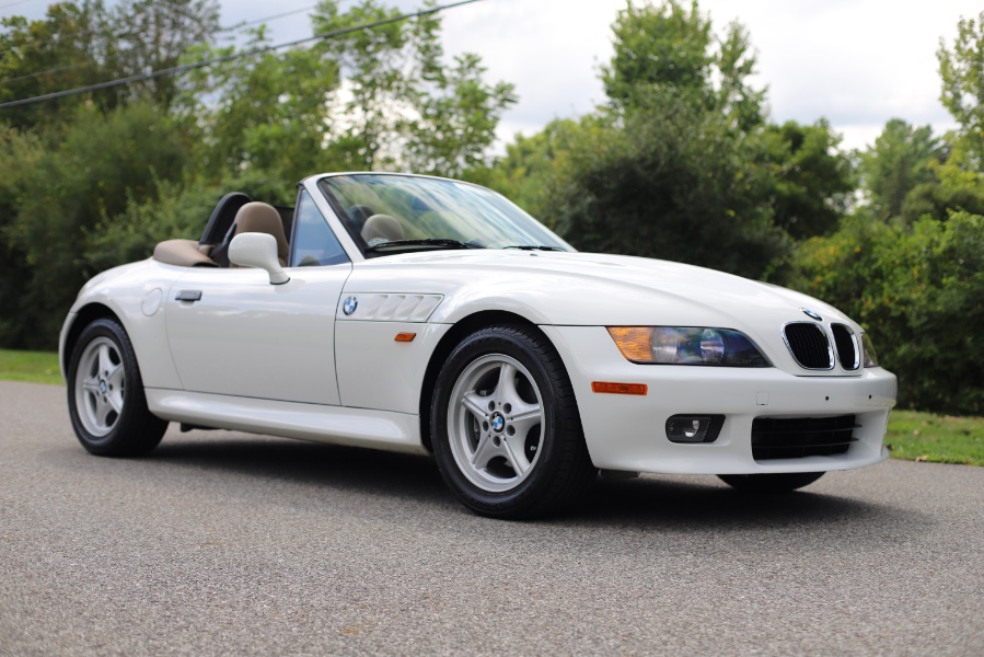 1999 BMW Z3 Z3 2dr Roadster 2.5L, available for sale in North Salem, New York | Meccanic Shop North Inc. North Salem, New York 1999 BMW Z3 Z3 2dr Roadster 2.5L, available for sale in North Salem, New York | Meccanic Shop North Inc. North Salem, New York