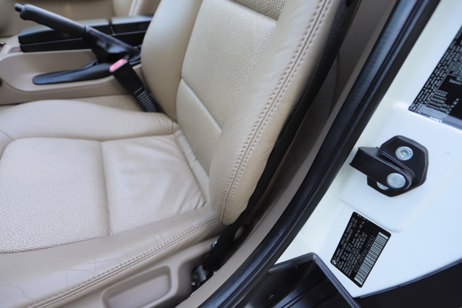 1999 BMW Z3 Z3 2dr Roadster 2.5L, available for sale in North Salem, New York | Meccanic Shop North Inc. North Salem, New York 1999 BMW Z3 Z3 2dr Roadster 2.5L, available for sale in North Salem, New York | Meccanic Shop North Inc. North Salem, New York