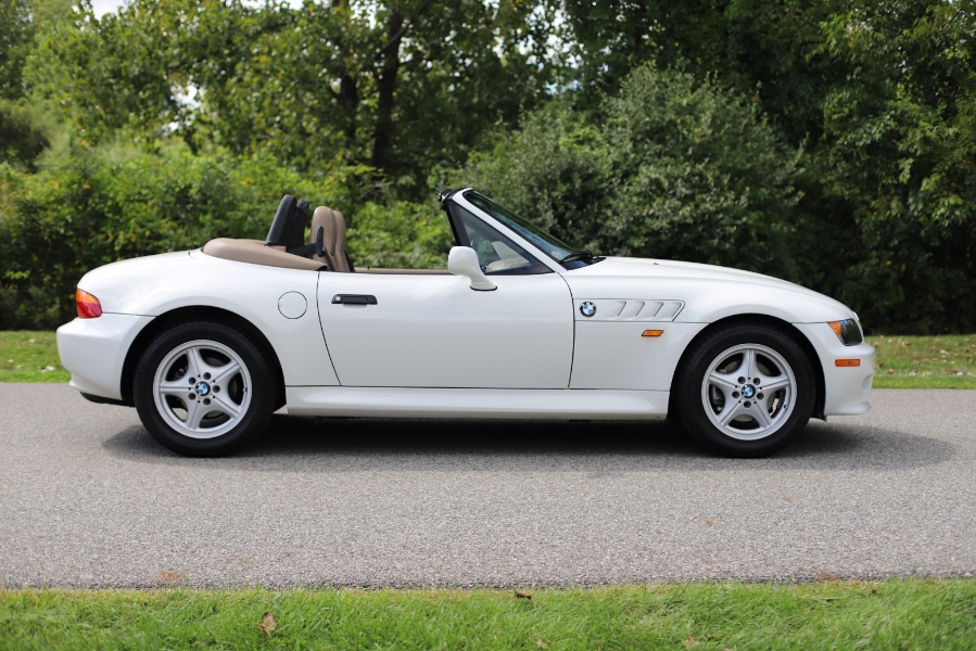 1999 BMW Z3 Z3 2dr Roadster 2.5L, available for sale in North Salem, New York | Meccanic Shop North Inc. North Salem, New York 1999 BMW Z3 Z3 2dr Roadster 2.5L, available for sale in North Salem, New York | Meccanic Shop North Inc. North Salem, New York