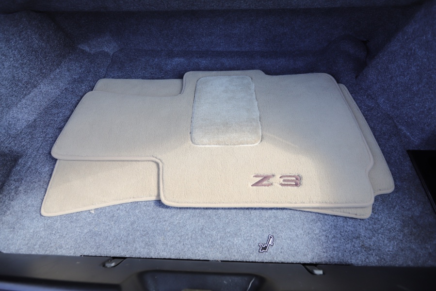 1999 BMW Z3 Z3 2dr Roadster 2.5L, available for sale in North Salem, New York | Meccanic Shop North Inc. North Salem, New York 1999 BMW Z3 Z3 2dr Roadster 2.5L, available for sale in North Salem, New York | Meccanic Shop North Inc. North Salem, New York
