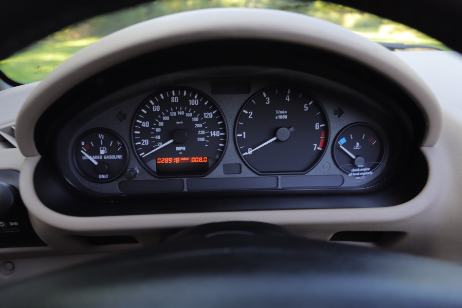 1999 BMW Z3 Z3 2dr Roadster 2.5L, available for sale in North Salem, New York | Meccanic Shop North Inc. North Salem, New York 1999 BMW Z3 Z3 2dr Roadster 2.5L, available for sale in North Salem, New York | Meccanic Shop North Inc. North Salem, New York