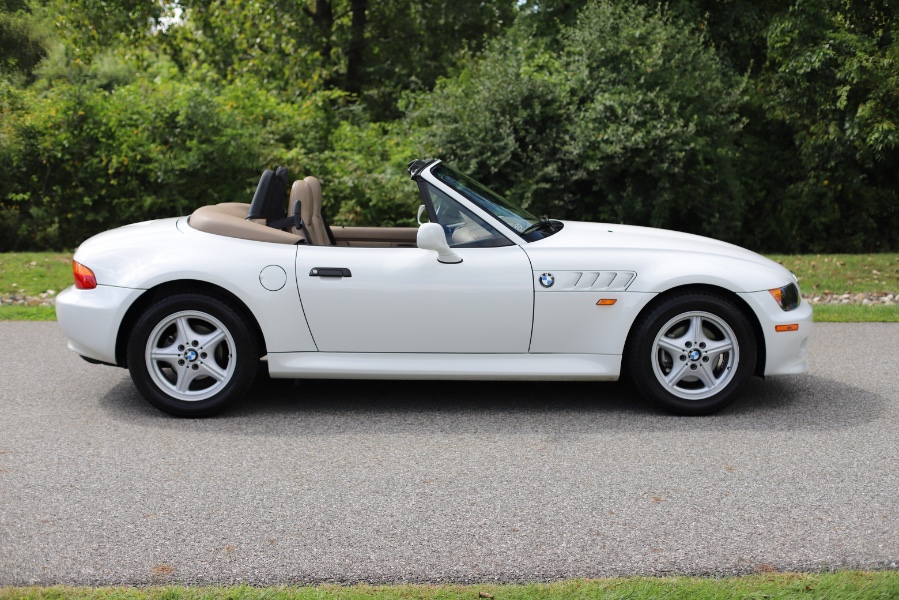 1999 BMW Z3 Z3 2dr Roadster 2.5L, available for sale in North Salem, New York | Meccanic Shop North Inc. North Salem, New York 1999 BMW Z3 Z3 2dr Roadster 2.5L, available for sale in North Salem, New York | Meccanic Shop North Inc. North Salem, New York