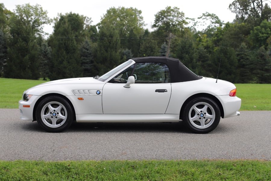 1999 BMW Z3 Z3 2dr Roadster 2.5L, available for sale in North Salem, New York | Meccanic Shop North Inc. North Salem, New York 1999 BMW Z3 Z3 2dr Roadster 2.5L, available for sale in North Salem, New York | Meccanic Shop North Inc. North Salem, New York