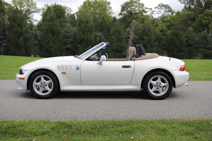 1999 BMW Z3 Z3 2dr Roadster 2.5L, available for sale in North Salem, New York | Meccanic Shop North Inc. North Salem, New York 1999 BMW Z3 Z3 2dr Roadster 2.5L, available for sale in North Salem, New York | Meccanic Shop North Inc. North Salem, New York