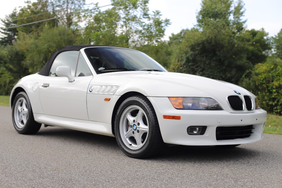 1999 BMW Z3 Z3 2dr Roadster 2.5L, available for sale in North Salem, New York | Meccanic Shop North Inc. North Salem, New York 1999 BMW Z3 Z3 2dr Roadster 2.5L, available for sale in North Salem, New York | Meccanic Shop North Inc. North Salem, New York