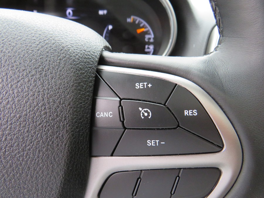 2018 Jeep Grand Cherokee Limited 4x4 4WD, available for sale in Middle Village, New York | Road Masters II INC. Middle Village, New York 2018 Jeep Grand Cherokee Limited 4x4 4WD, available for sale in Middle Village, New York | Road Masters II INC. Middle Village, New York
