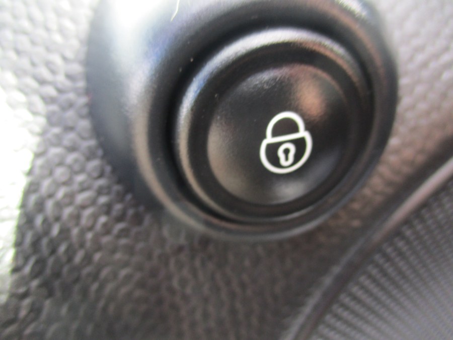 Used MINI Cooper Countryman AWD 4dr S ALL4 2013 | Cos Central Auto. Meriden, Connecticut Used MINI Cooper Countryman AWD 4dr S ALL4 2013 | Cos Central Auto. Meriden, Connecticut