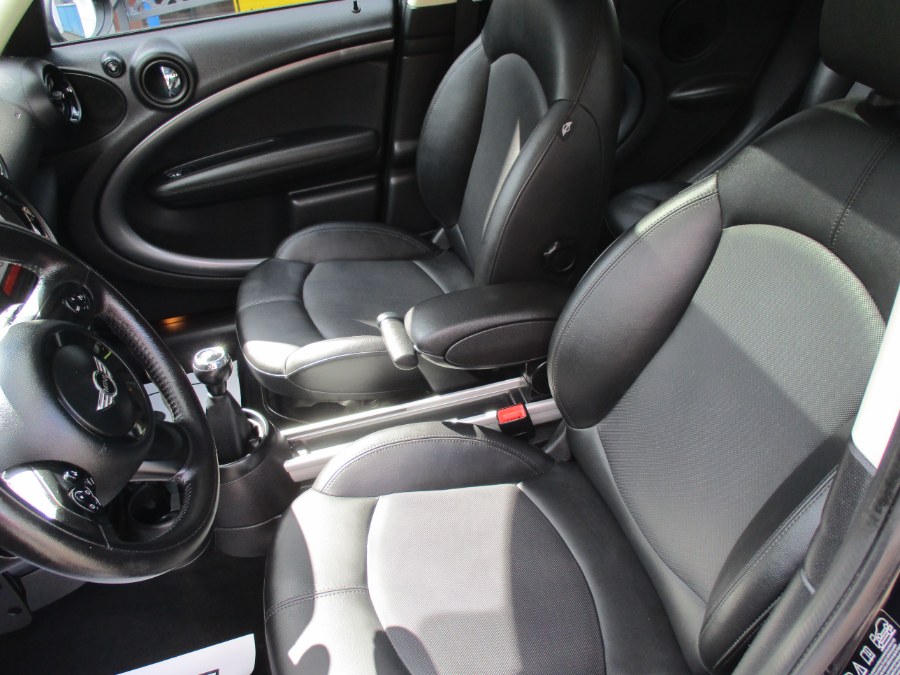 Used MINI Cooper Countryman AWD 4dr S ALL4 2013 | Cos Central Auto. Meriden, Connecticut Used MINI Cooper Countryman AWD 4dr S ALL4 2013 | Cos Central Auto. Meriden, Connecticut