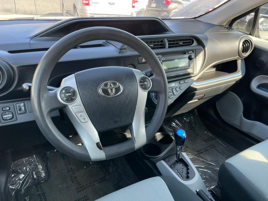 2013 Toyota Prius c 5dr HB One (Natl), available for sale in Corona, California | Green Light Auto. Corona, California 2013 Toyota Prius c 5dr HB One (Natl), available for sale in Corona, California | Green Light Auto. Corona, California