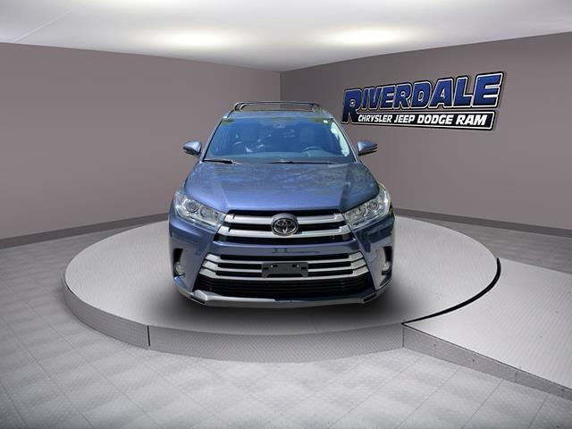 Used Toyota Highlander XLE 2018 | Eastchester Motor Cars. Bronx, New York Used Toyota Highlander XLE 2018 | Eastchester Motor Cars. Bronx, New York
