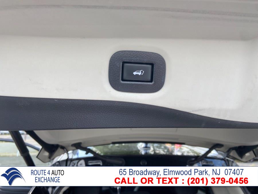 Used Nissan Rogue AWD SV 2018 | Route 4 Auto Exchange. Elmwood Park, New Jersey Used Nissan Rogue AWD SV 2018 | Route 4 Auto Exchange. Elmwood Park, New Jersey