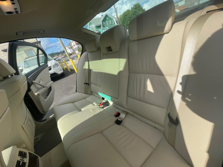 Used BMW 5 Series 4dr Sdn 535i xDrive AWD 2009 | Auto Match LLC. Waterbury, Connecticut Used BMW 5 Series 4dr Sdn 535i xDrive AWD 2009 | Auto Match LLC. Waterbury, Connecticut