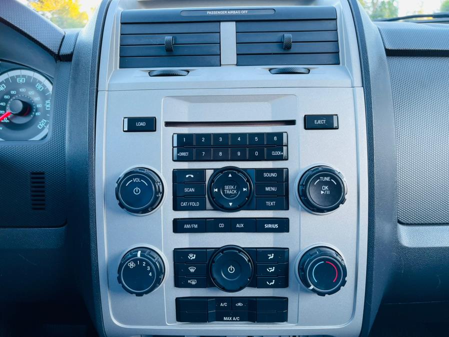 2012 Ford Escape 4WD 4dr XLT, available for sale in New Britain, Connecticut | Supreme Automotive. New Britain, Connecticut 2012 Ford Escape 4WD 4dr XLT, available for sale in New Britain, Connecticut | Supreme Automotive. New Britain, Connecticut