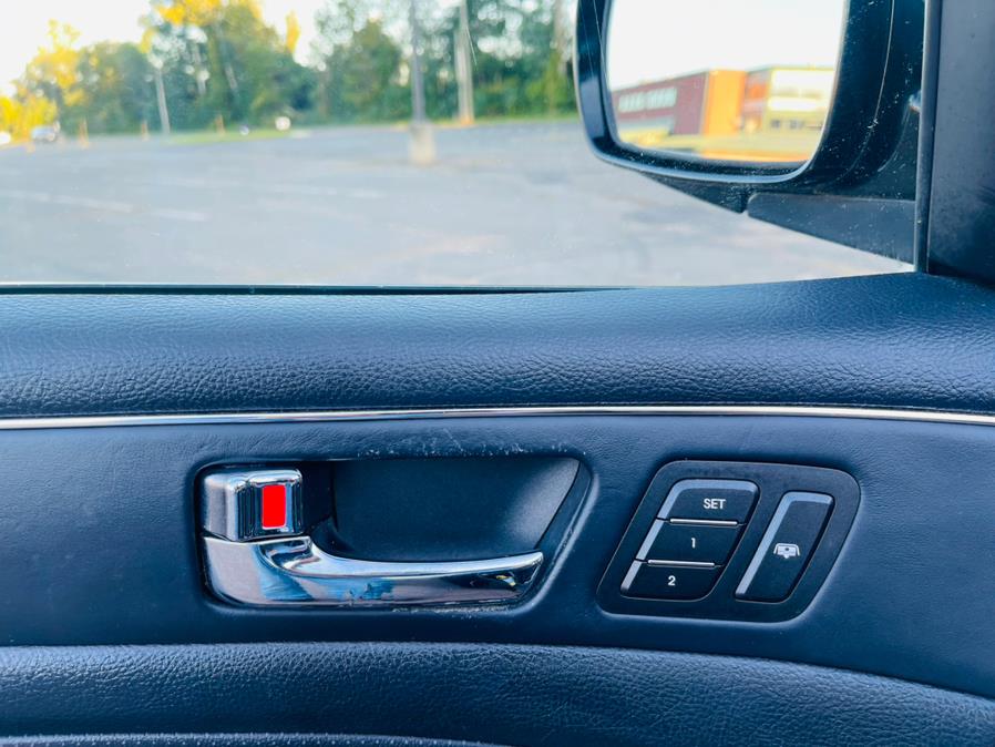 2009 Hyundai Genesis 4dr Sdn 3.8L V6, available for sale in New Britain, Connecticut | Supreme Automotive. New Britain, Connecticut 2009 Hyundai Genesis 4dr Sdn 3.8L V6, available for sale in New Britain, Connecticut | Supreme Automotive. New Britain, Connecticut