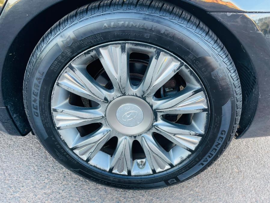 2009 Hyundai Genesis 4dr Sdn 3.8L V6, available for sale in New Britain, Connecticut | Supreme Automotive. New Britain, Connecticut 2009 Hyundai Genesis 4dr Sdn 3.8L V6, available for sale in New Britain, Connecticut | Supreme Automotive. New Britain, Connecticut