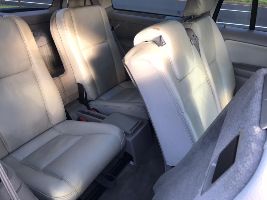 Used Volvo XC90 4dr 2.5L Turbo AWD w/Sunroof/3rd 2005 | Main Auto of Berlin. Berlin, Connecticut Used Volvo XC90 4dr 2.5L Turbo AWD w/Sunroof/3rd 2005 | Main Auto of Berlin. Berlin, Connecticut